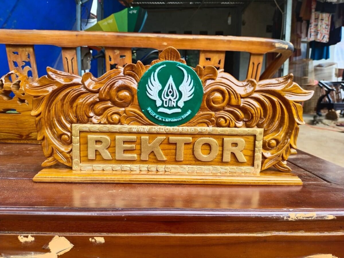 Papan Nama Meja Rektor 1 Papan Nama Meja Rektor